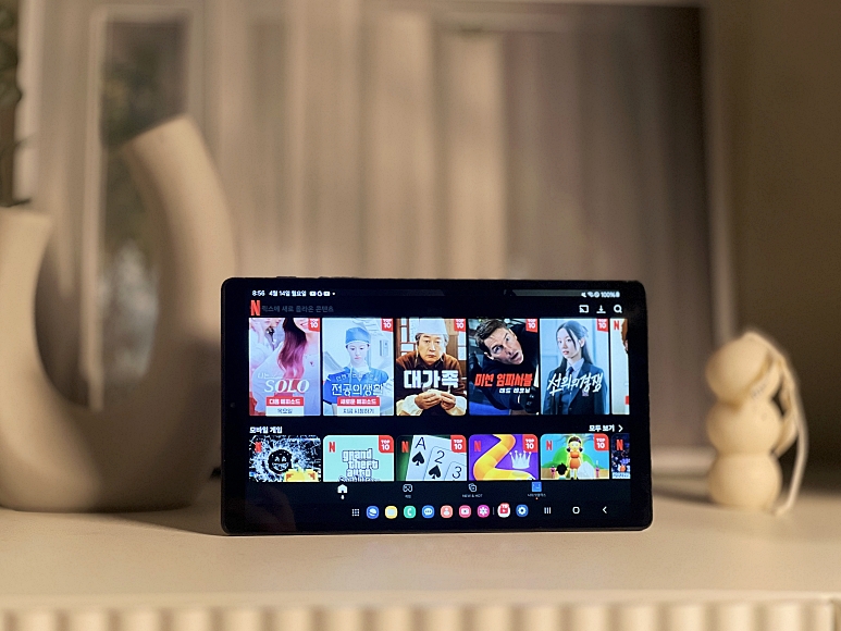 탭으로 보는 넷플릭스