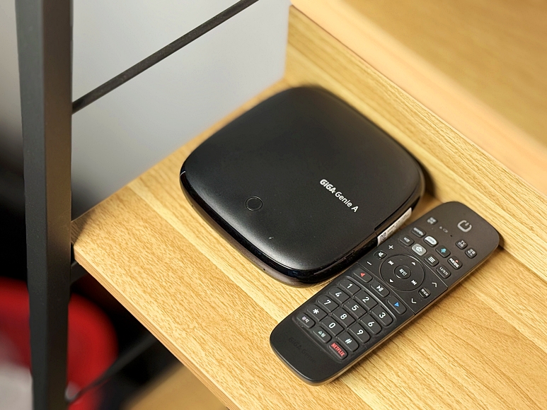 KT 셋톱박스 및 리모컨